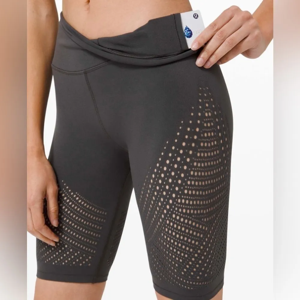 LULULEMON Reveal Short Digital Rain Biker Shorts - Image 2