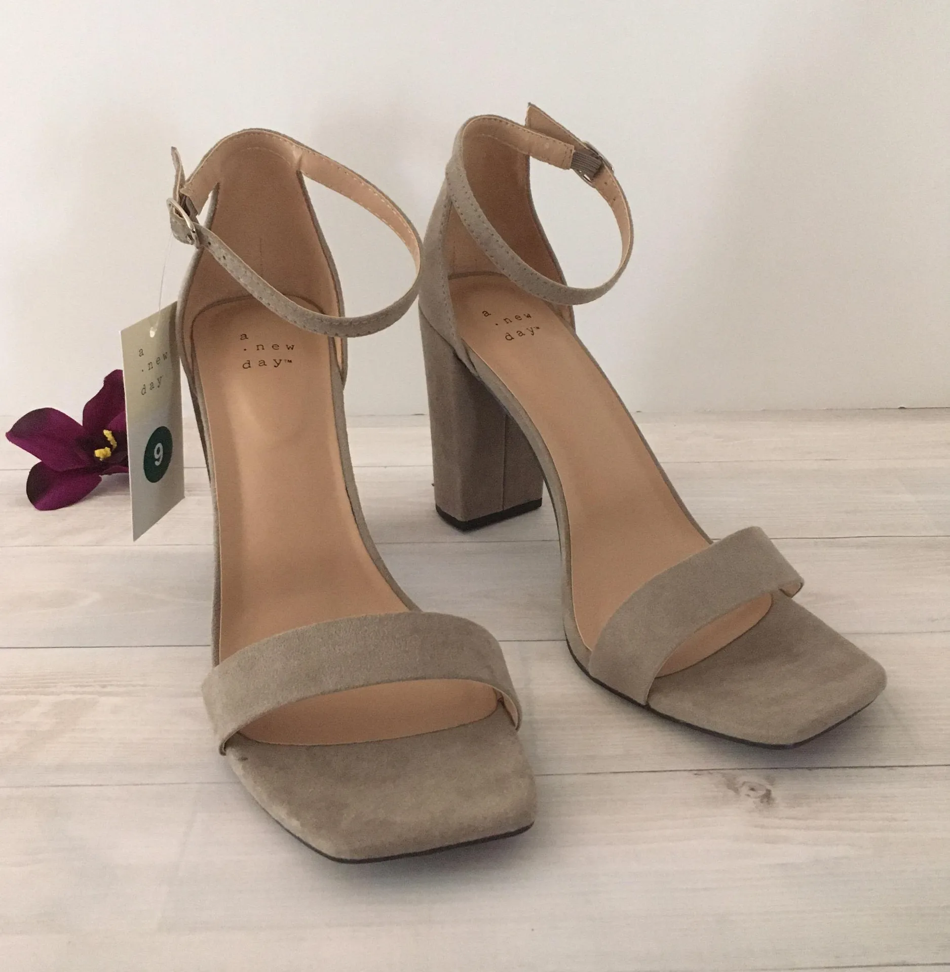 Square Toe Heels, Size 9 Gray - Image 2