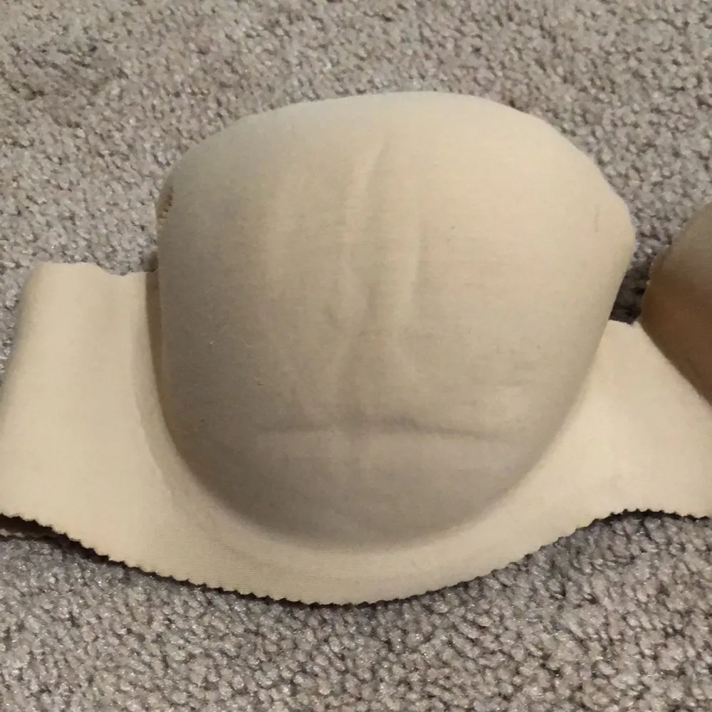 Victoria’s Secret Angels Secret Embrace Nude Bra - Image 2