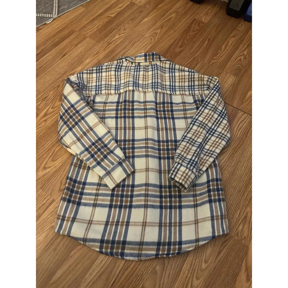 No Comment Plaid Flannel Shirt Size Medium - Image 8