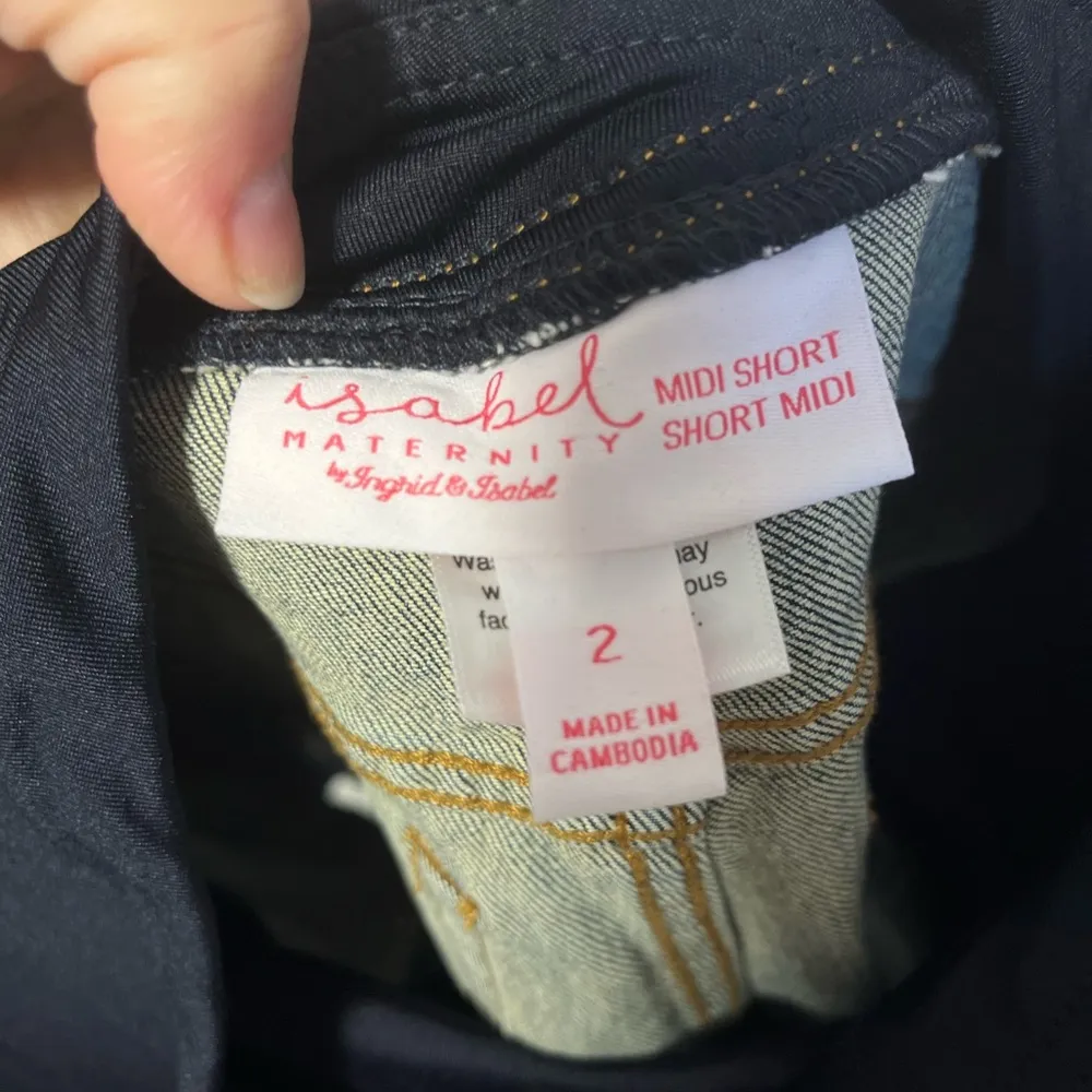 Isabel Maternity NWT  4 inch Crossover denim maternity pull on short size 2 - Image 5