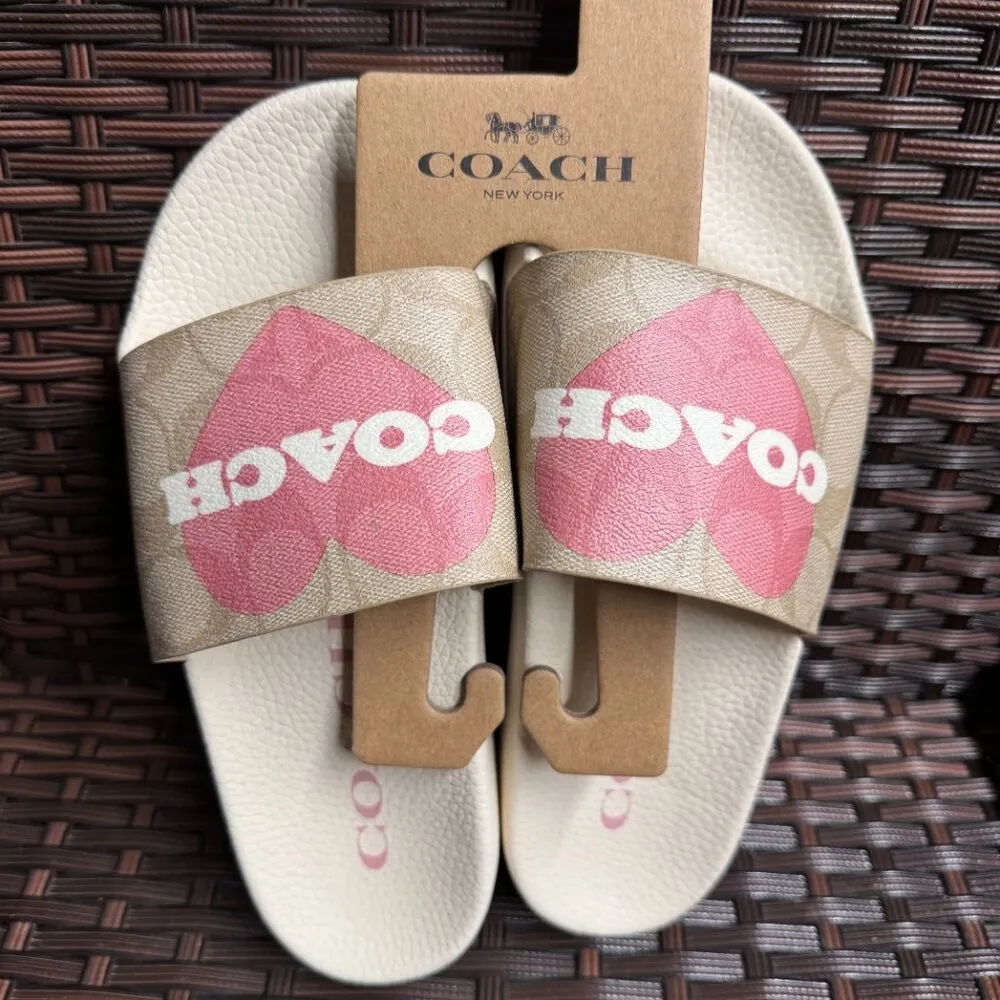 coach slipper with heart print cp825 - Image 6