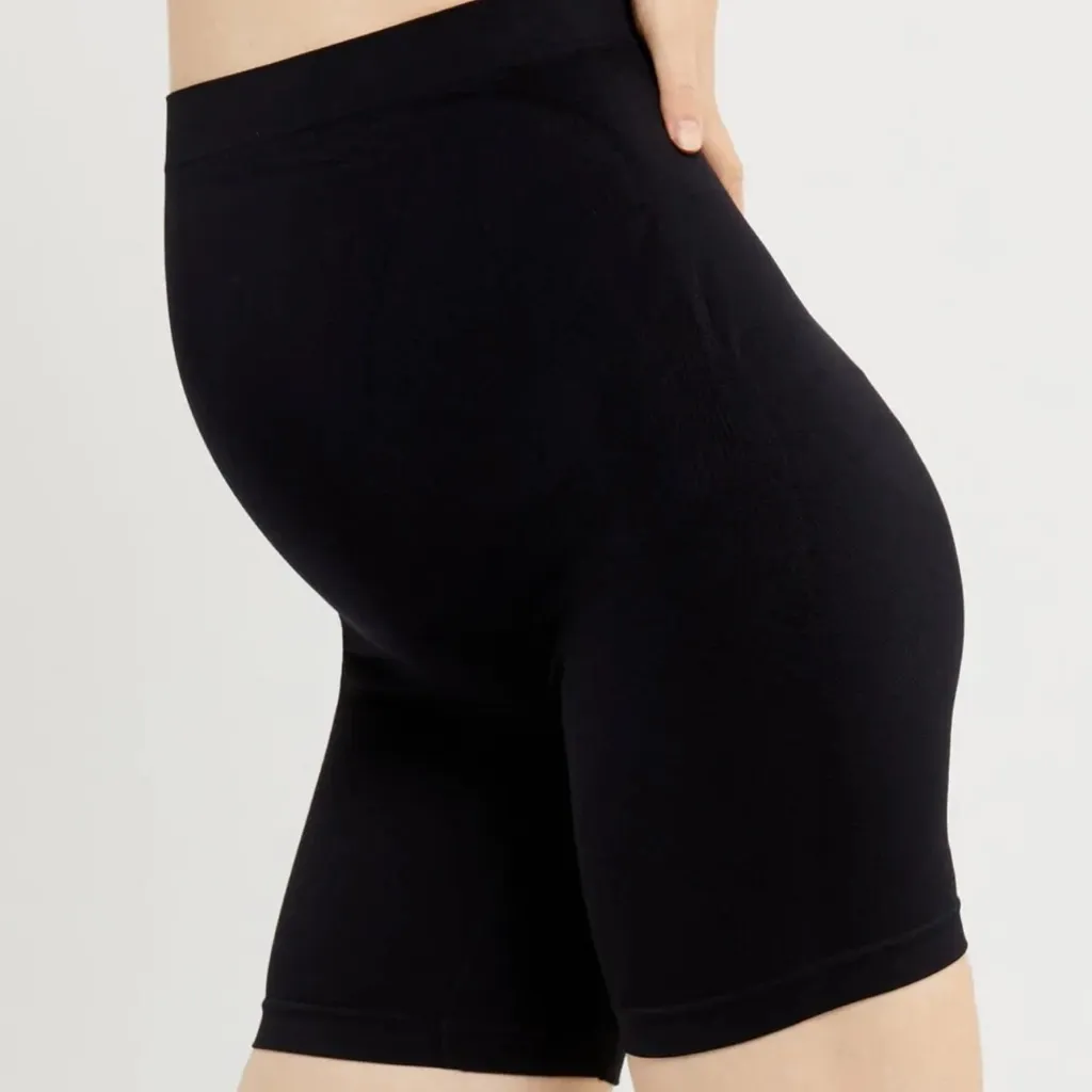 A Pea in the Pod Maternity Short Size S/M Secret Fit Mid-Thigh Shaping Black - Image 2