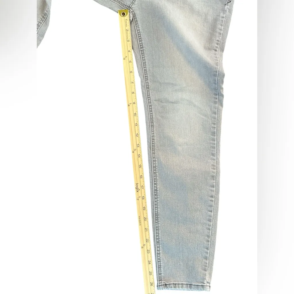 Kensie Women's‎ Charcoal Midrise Jeans - Image 4