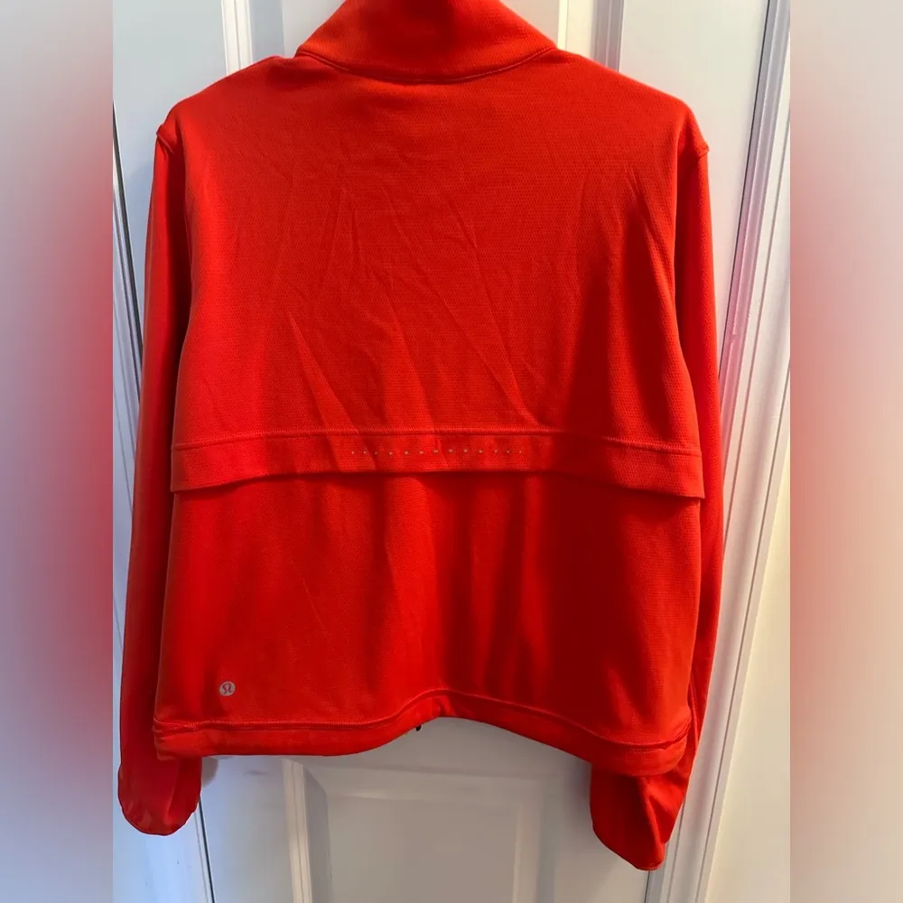 Lululemon  Ventilating UV Protection Running Jacket SOLAR ORANGE - Image 5