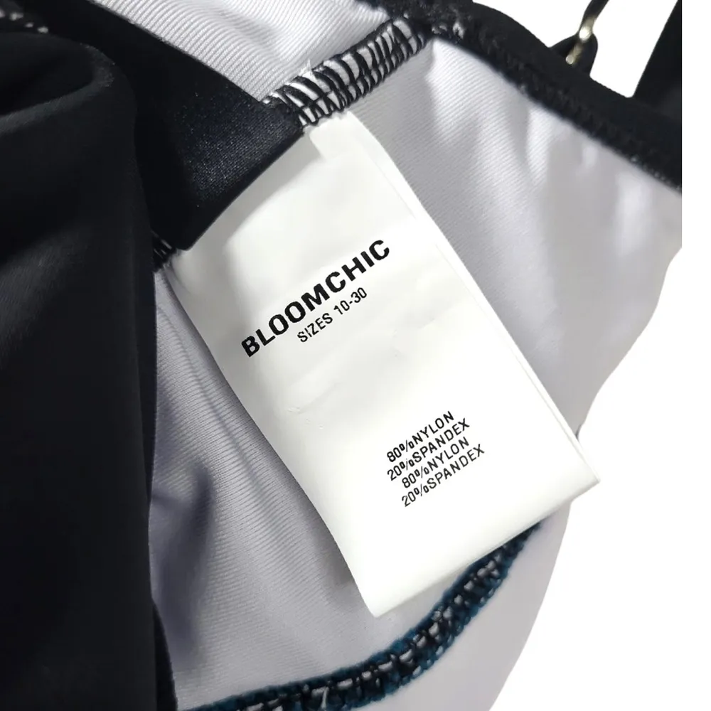 NWT BloomChic Two Toned Twist Front Adjustable Straps Tankini Top in Teal/Black - Image 6