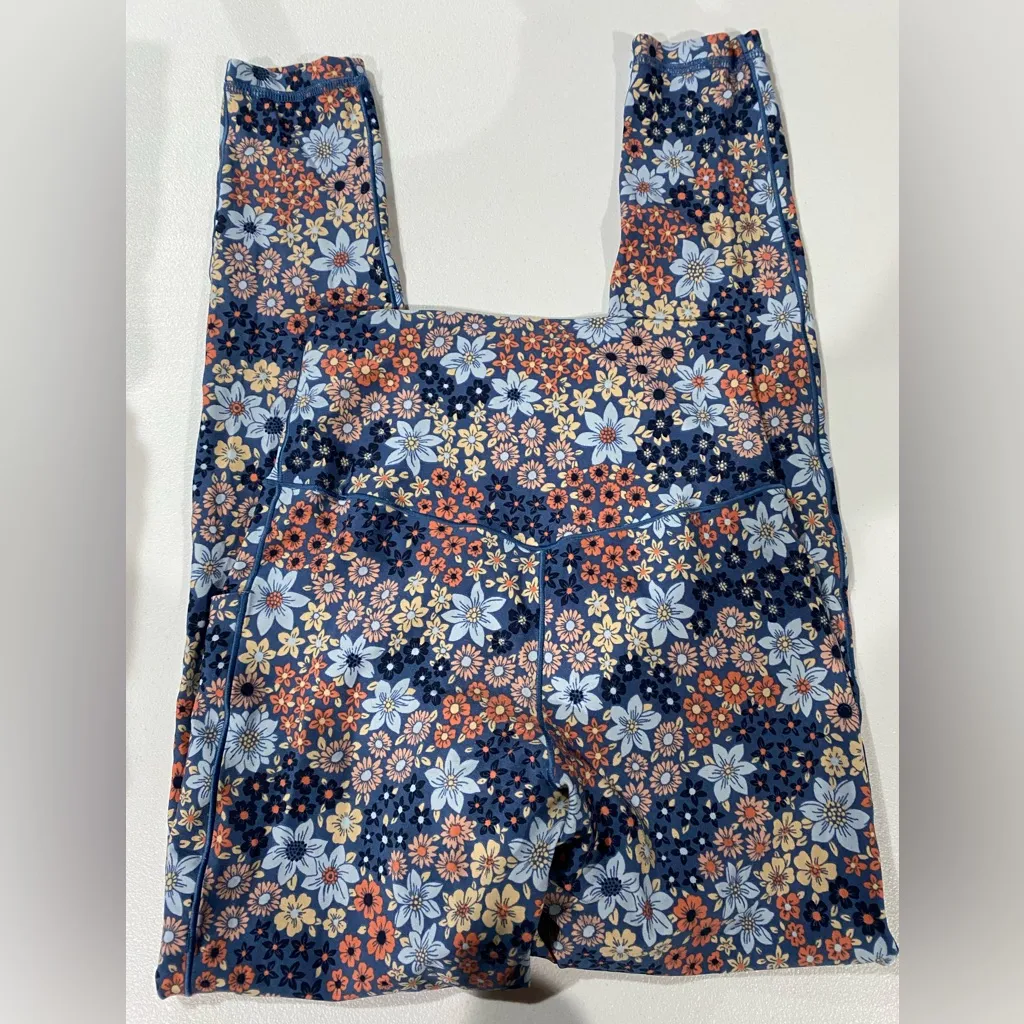 Aerie small leggings with pockets - Image 3