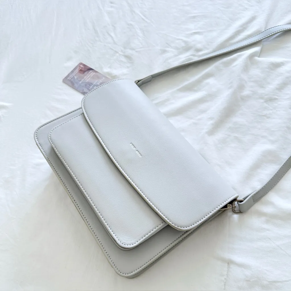 Pixie Mood NWT  Vegan Leather Zoey Crossbody - Pebble Grey - Image 4
