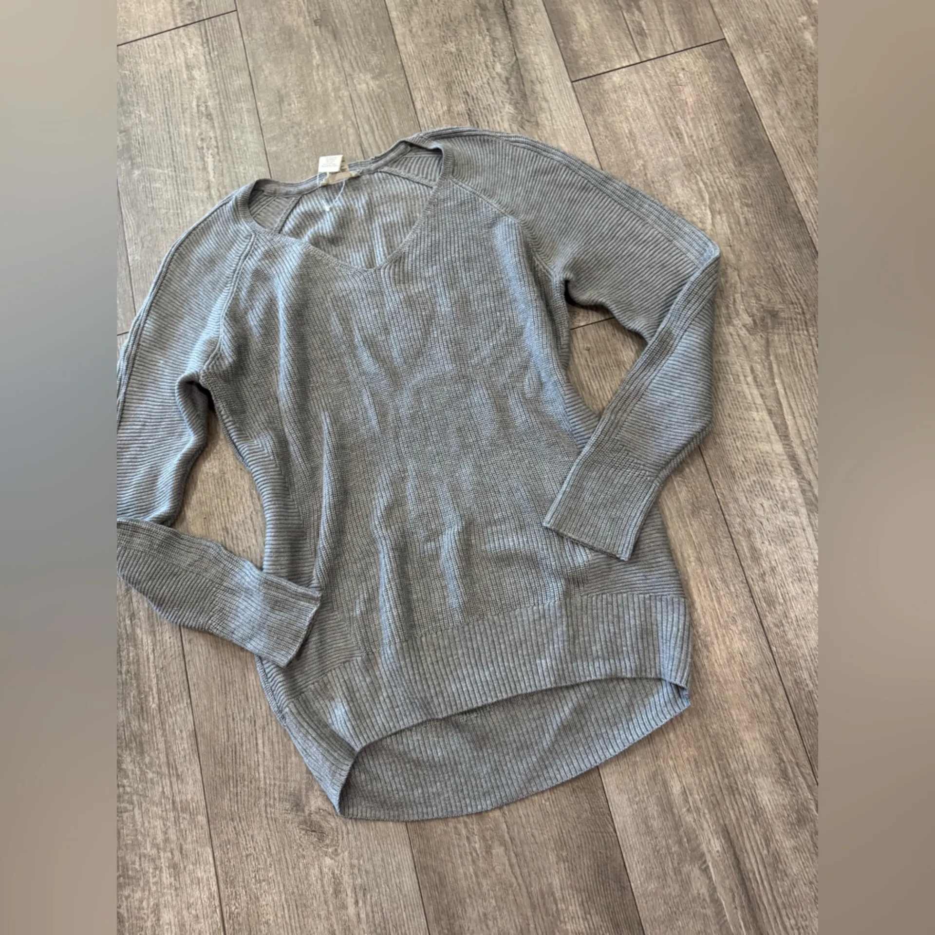 Matty M Women's V - Image 4