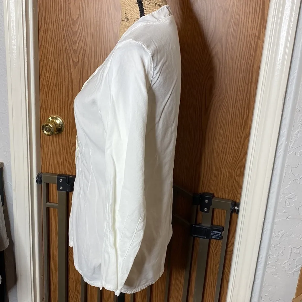 J. Jill Cream Button Up Blouse w/ Shell Buttons Size S - Image 5