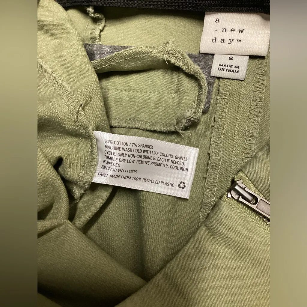 A new day flat front pants. Light Olive Green. Size 8 - Image 5