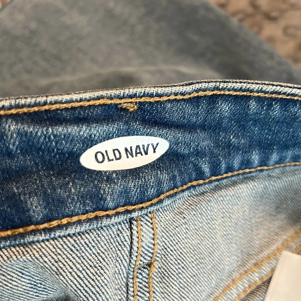 Old Navy size 2 womens denim skirt 4 button front with pockets - Image 8