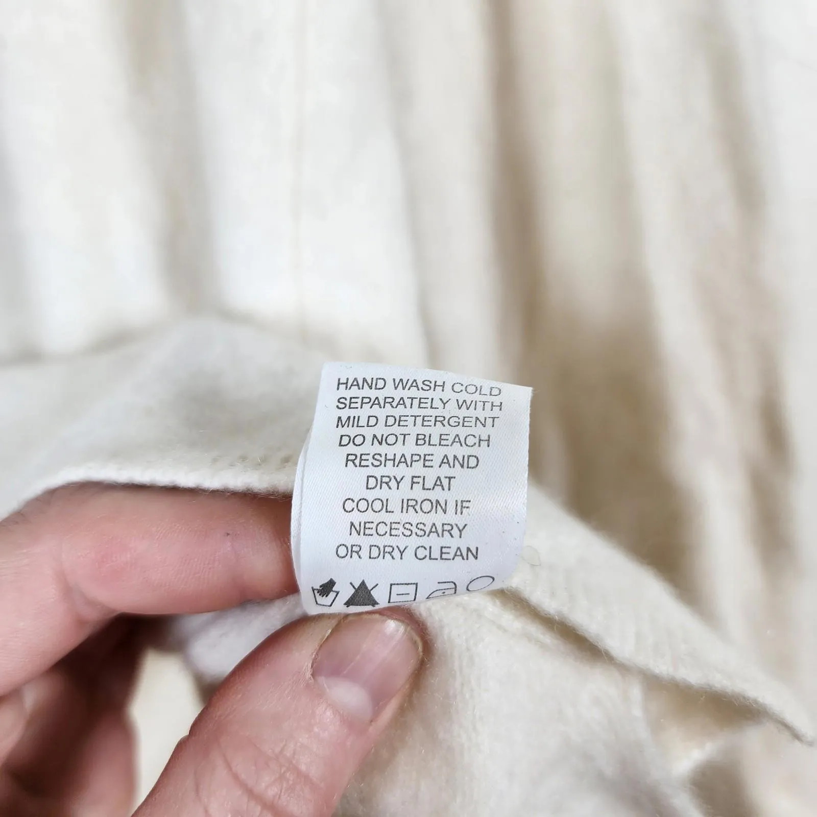 In Cashmere 100% Cashmere Sweater Large Ivory White Crew Neck Pullover Knit L - Image 5