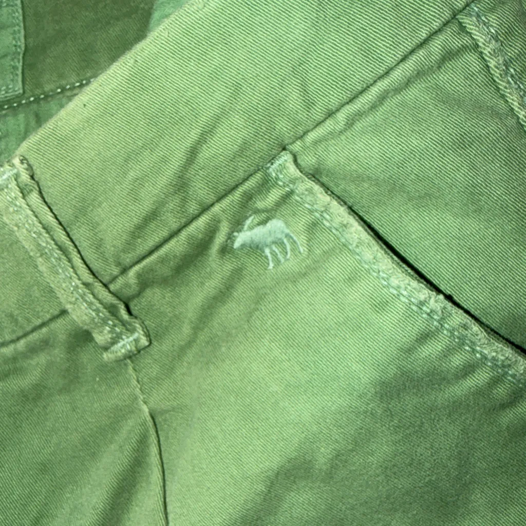 Vintage Y2K Abercrombie & Fitch Shorts Olive Women's Cargo low rise 90s - Image 2