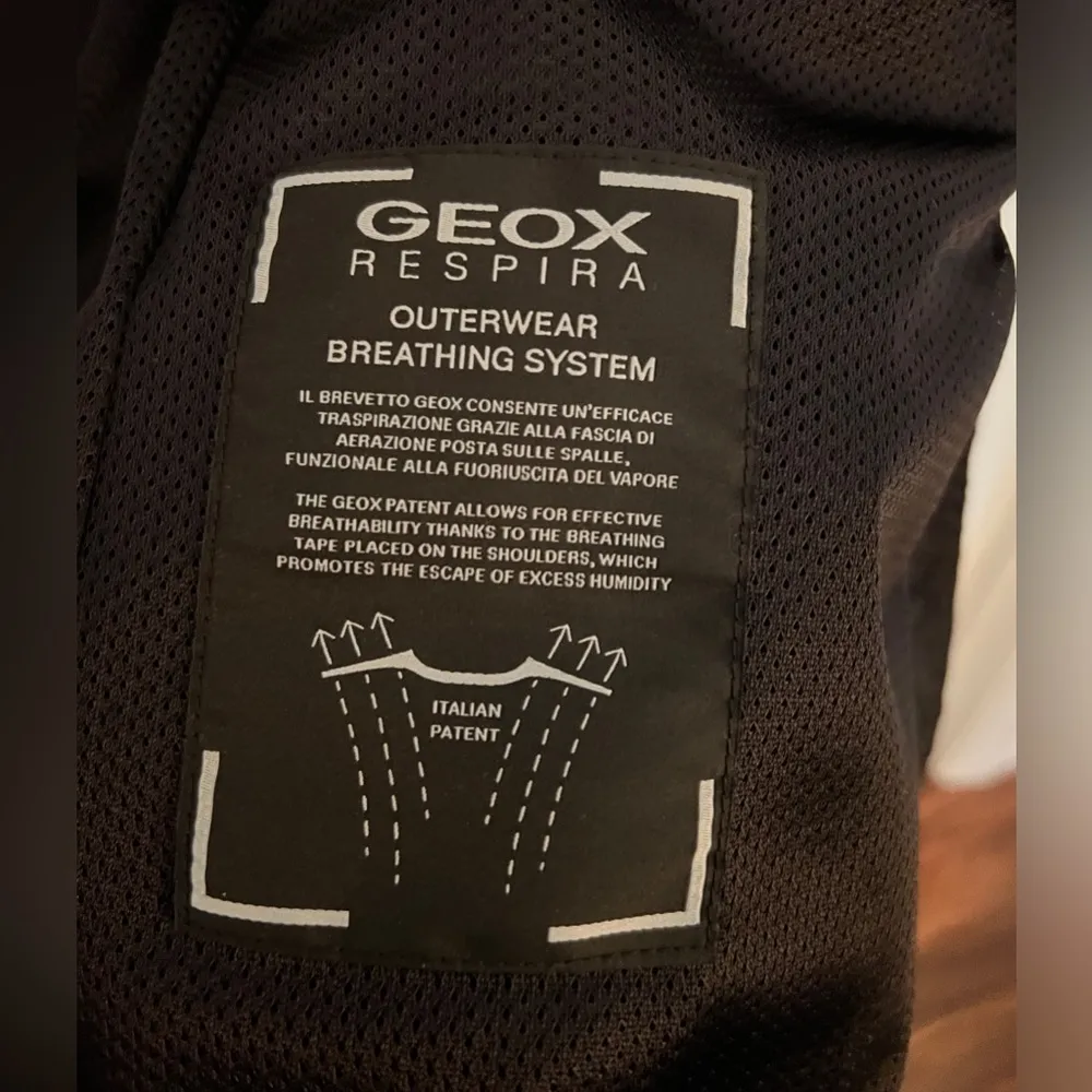 GEOX 18 Blomiee Respira Jacket Lightweight Black - Image 8