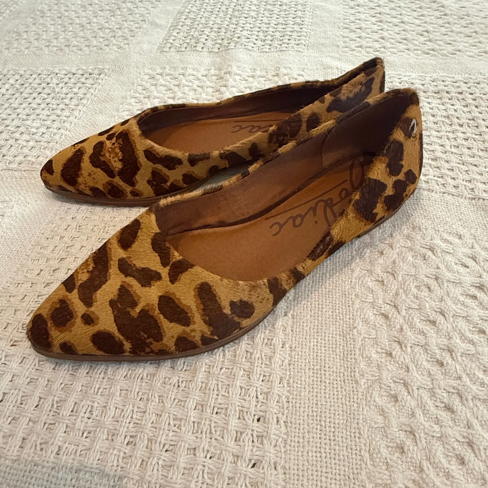 Zodiac Hill 7.5 leopard leather pointed toe faux fur animal flats 3087 - Image 9