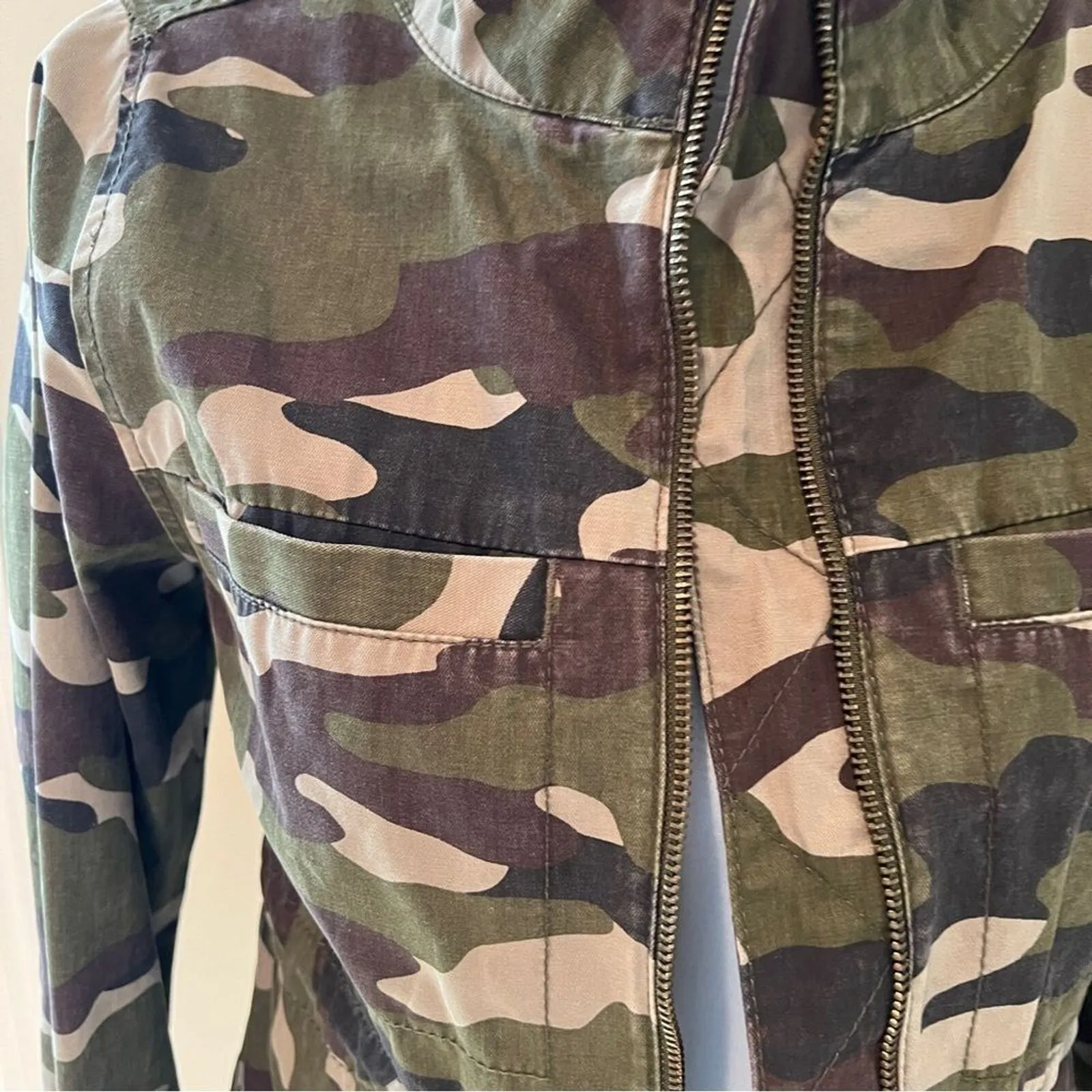 Old Navy Womens XS Camo Utility Jacket green drawstring cotton - Image 6