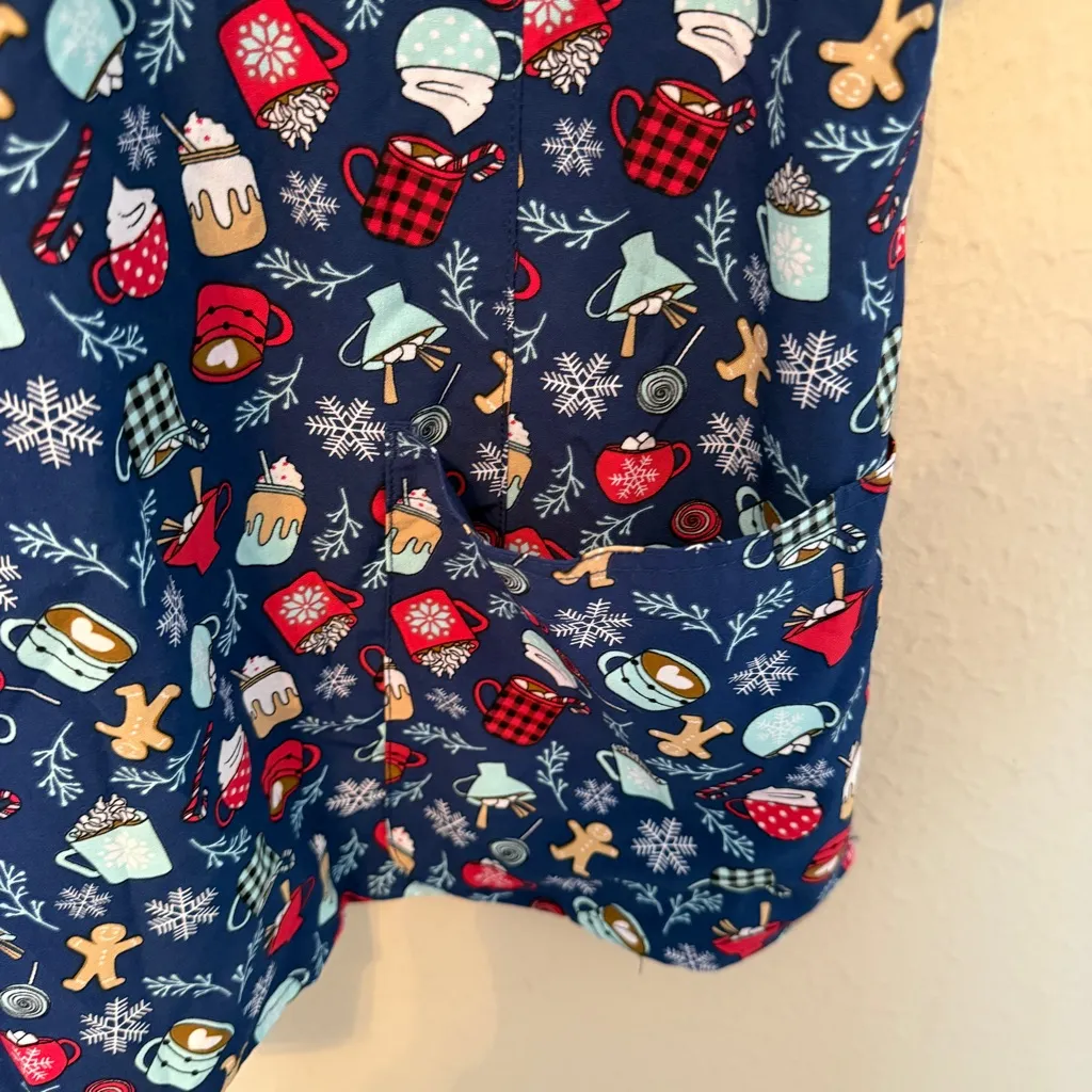 Prints by Maevn Scrub Top Womens XL Short Sleeve V - Image 4