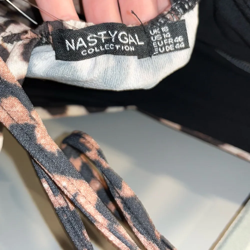 Nasty Gal NWT Square Neck Tie Back Leopard Skater Dress - Image 5