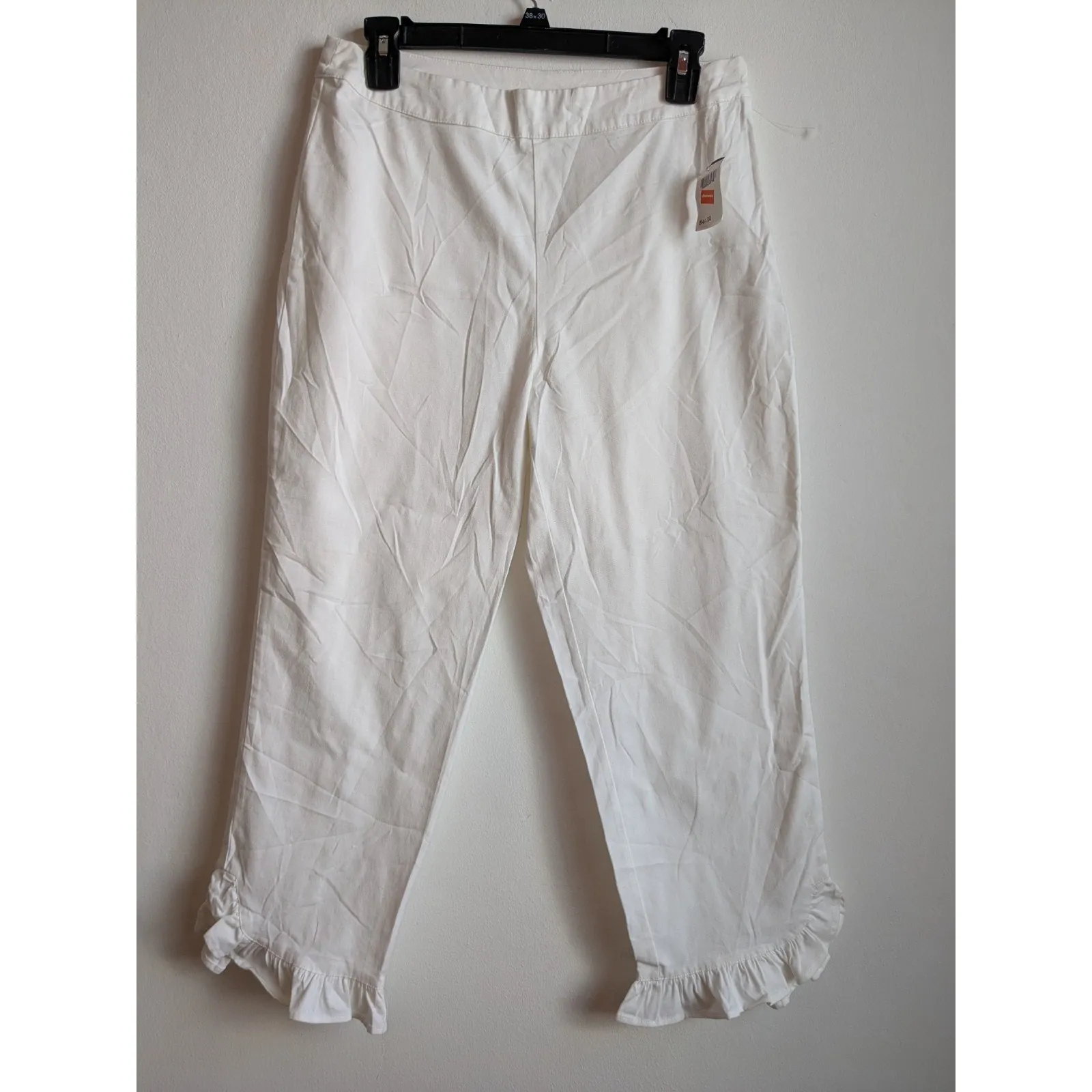 Kim Rogers Pants Women's White Crop Capri Ruffle Women's Size 10 Petite NWOT - Image 2