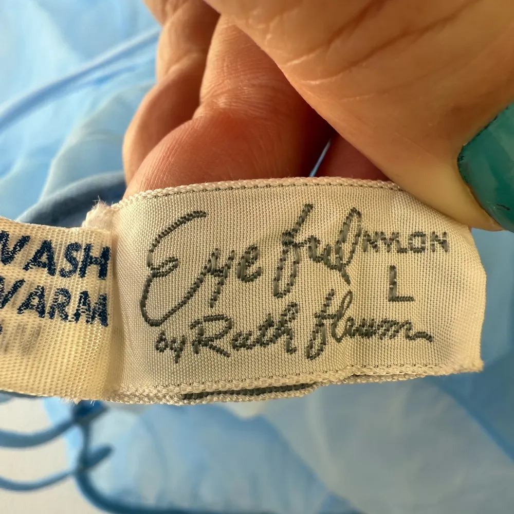 RARE Eyeful by Ruth Flaum Nylon Large Baby Blue Floral Bed - Image 5