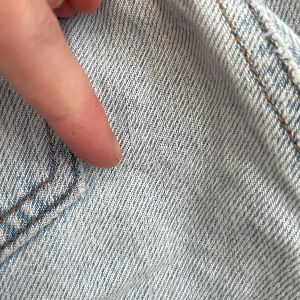 AMERICAN EAGLE AE Highest Rise 90s Boyfriend Light Ripped High Rise Crop Jeans 6 - Image 15