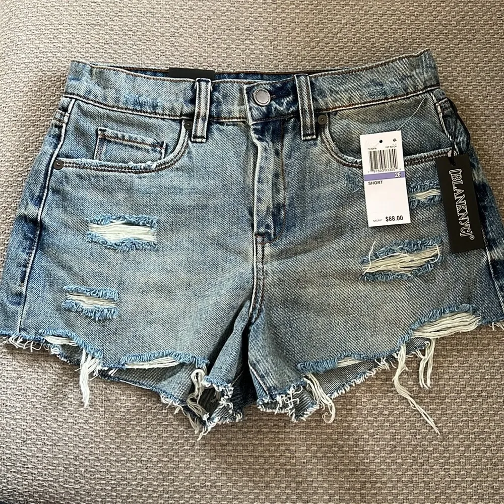 NWT BlankNYC The Barrow Vintage High-Rise Short -‎ 26 - Image 2
