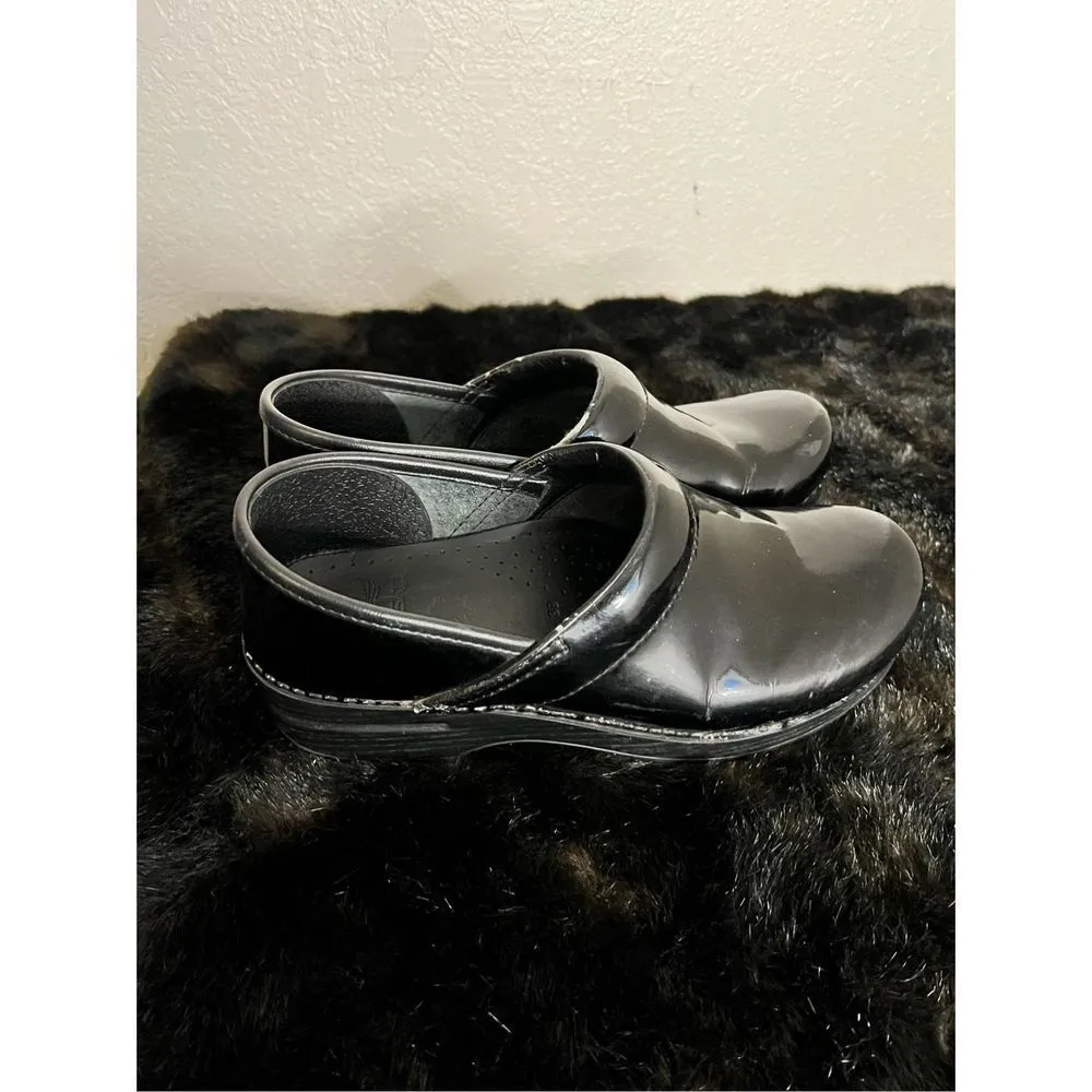 Dansko  Professional Black Patent Leather Clogs Slip On Women's Size 39 - Image 6