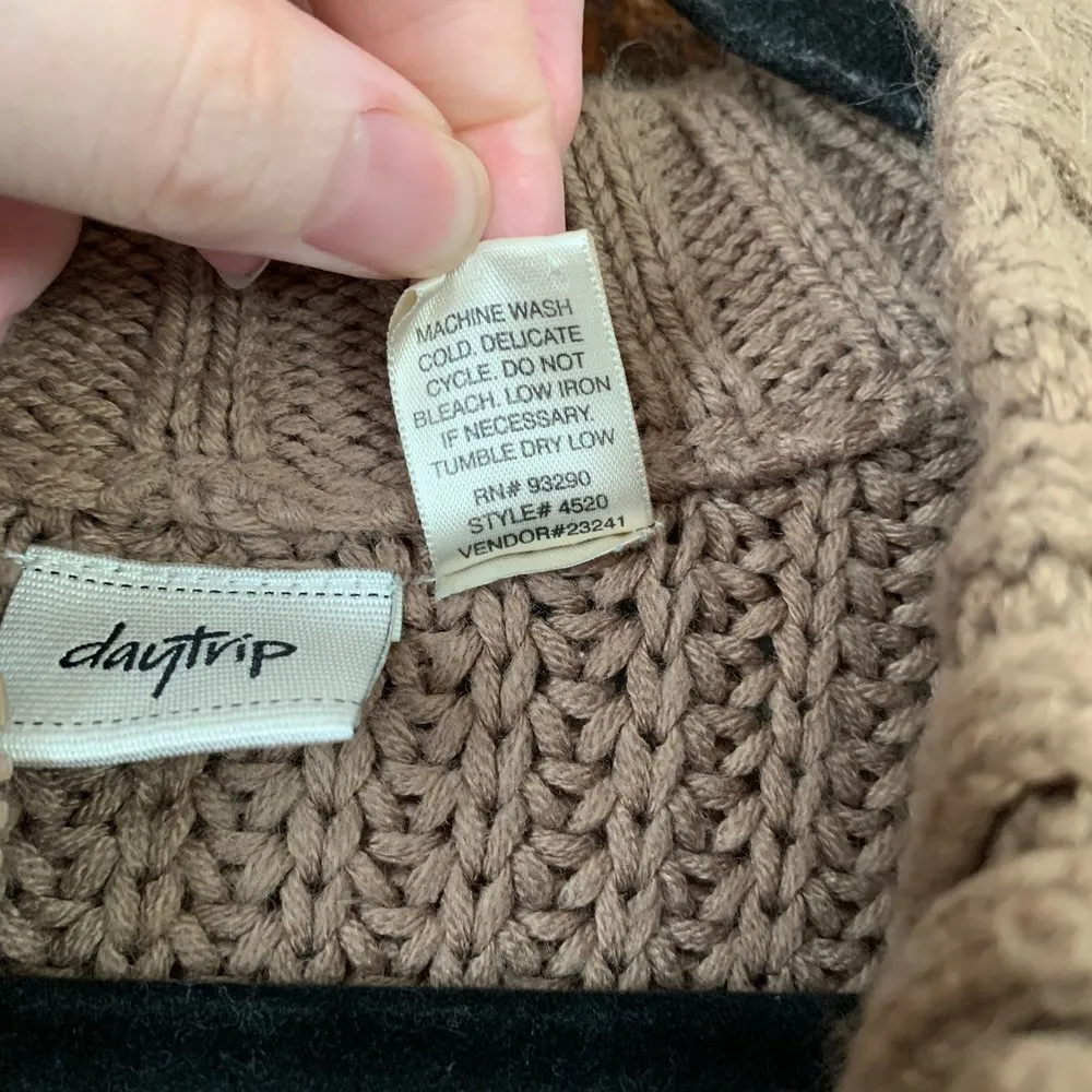 Daytrip Buckle Chunky Ribbed Quarter Zip Long Sleeve Pullover Sweater Brown - XS - Image 6