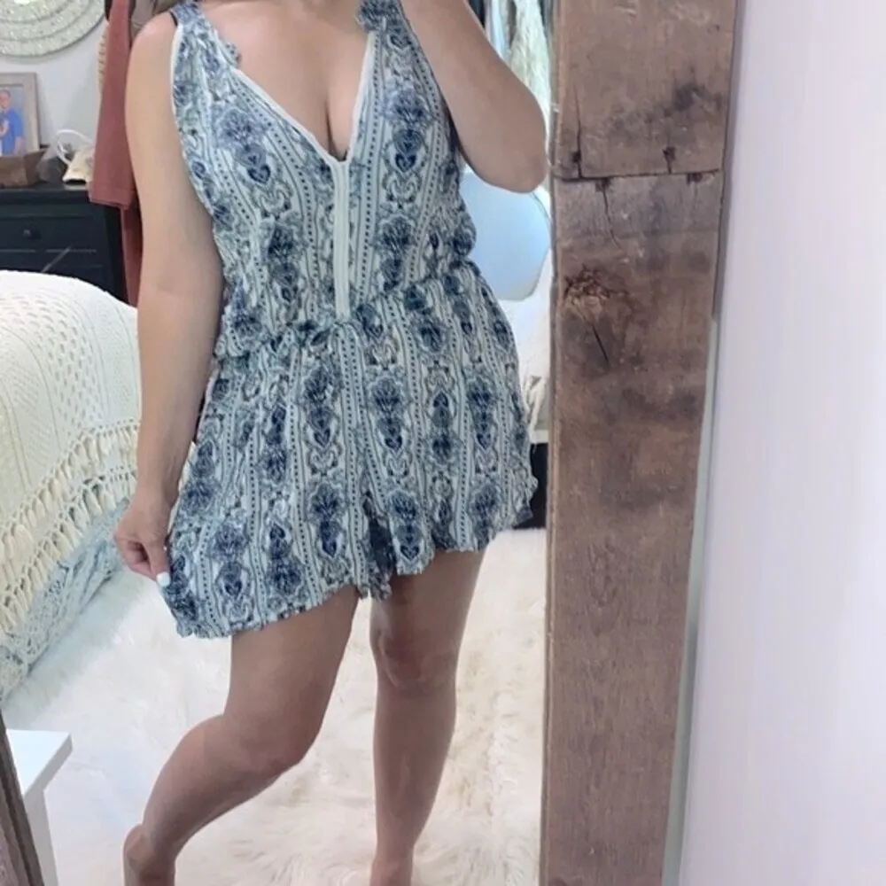 Go Coco blue floral boho romper; size 2XL - Image 3