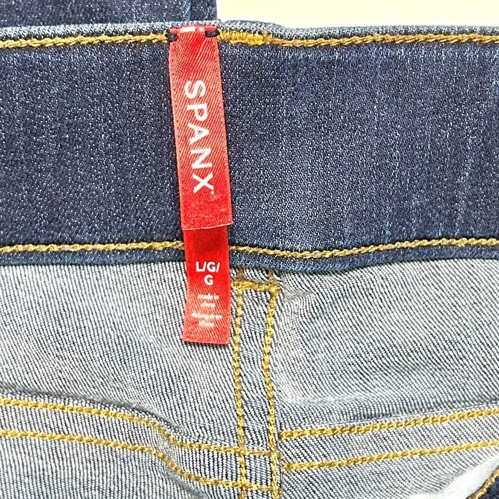 Spanx Flare Jeans in Vintage Indigo Size L - Image 7