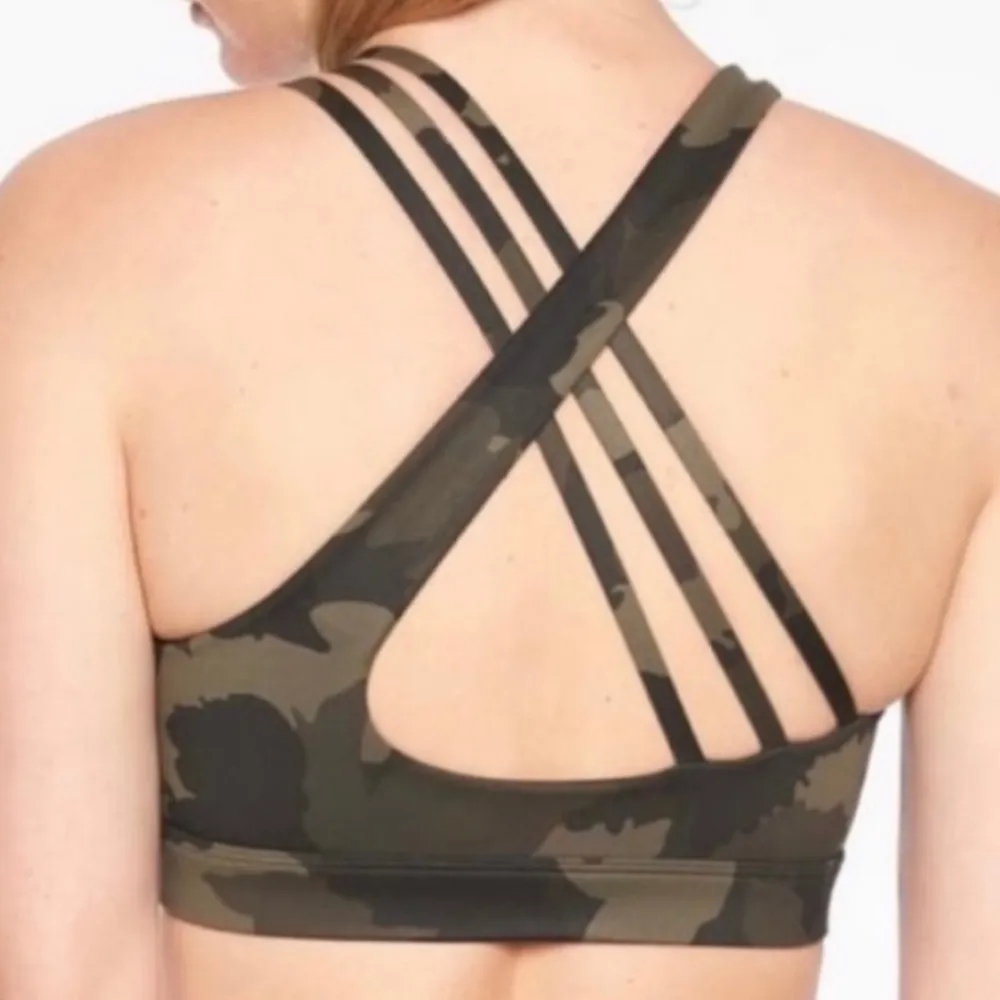 Athleta  Run Free Asymmetrical Strappy Sports Bra Deep Leaf Camo Medium - Image 2