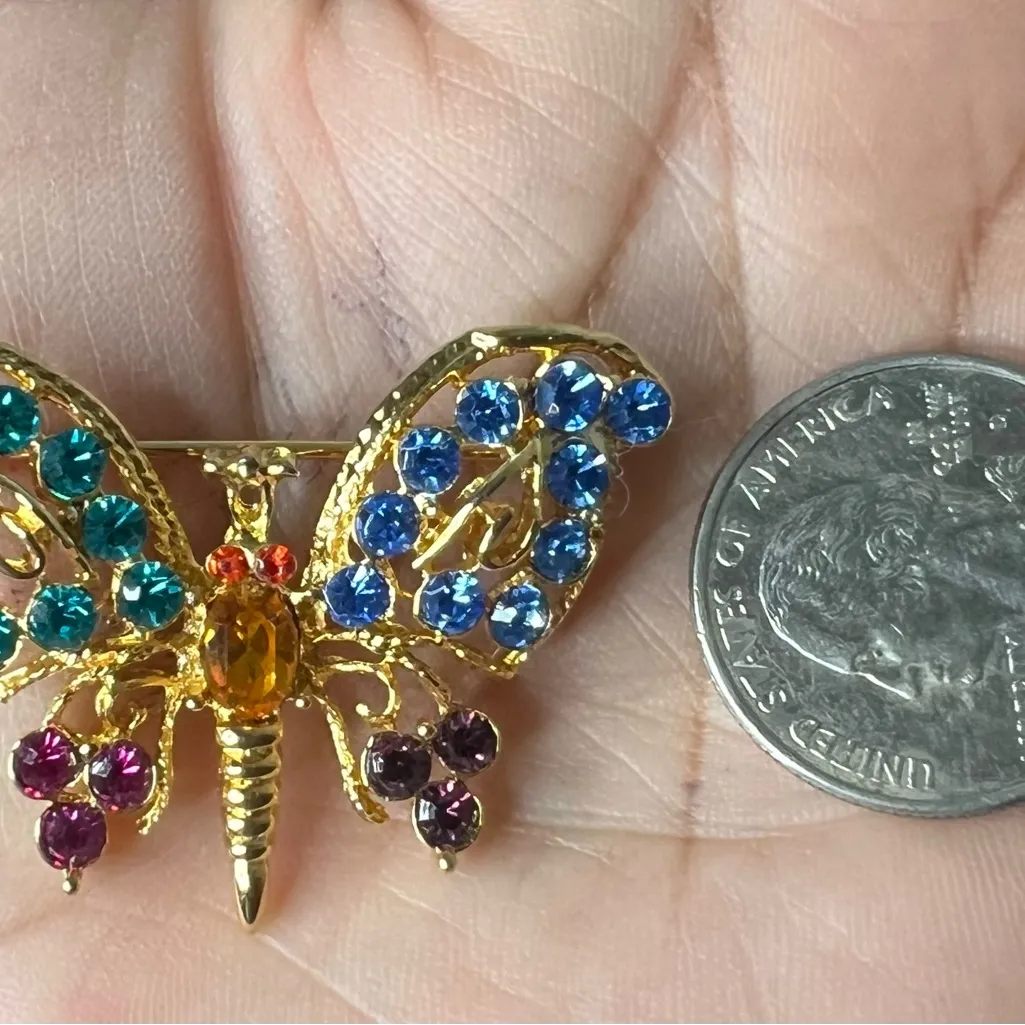 Elegant Gold Butterfly Brooch with Blue and Purple Accents - Image 6