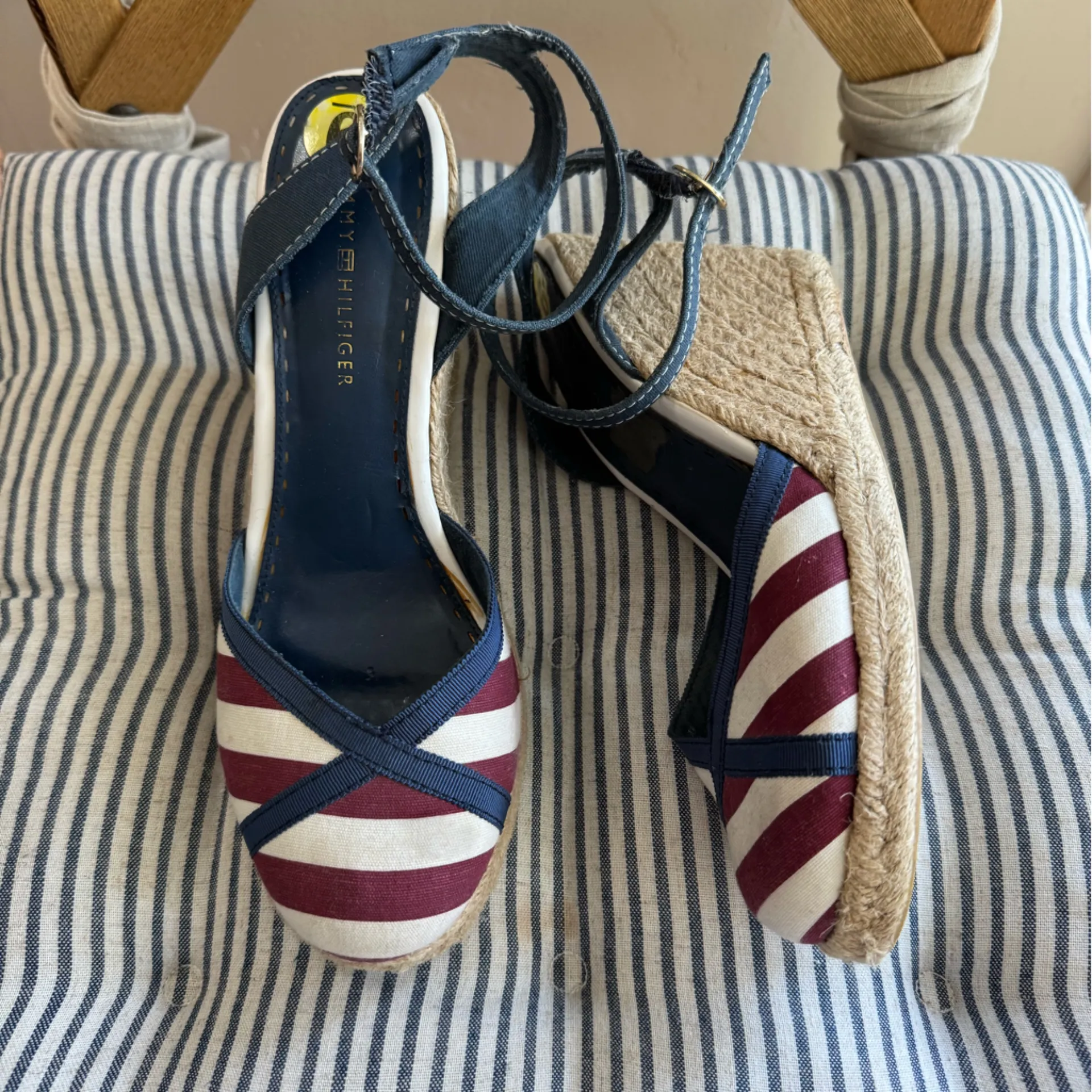 Tommy Hilfiger Red White Navy Blue Ankle Strap Espadrille Wedge Sandals 9 FLAW - Image 7