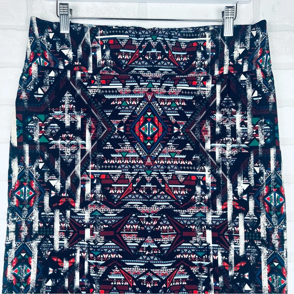 Monroe & Main Pencil Skirt Multicolor Tribal Women's Size Large Zip Back Black - Image 4