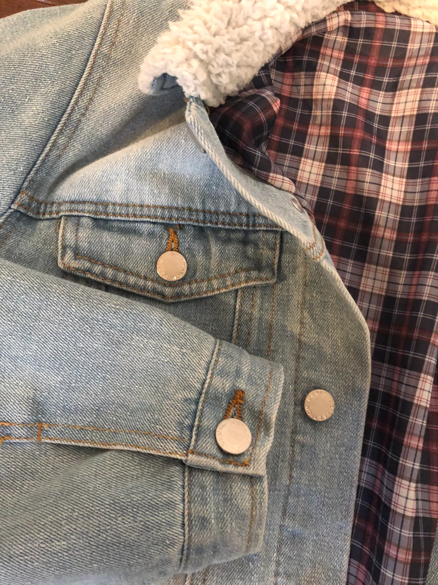 Ragstock Light Wash Oversized Denim Jacket - Image 4