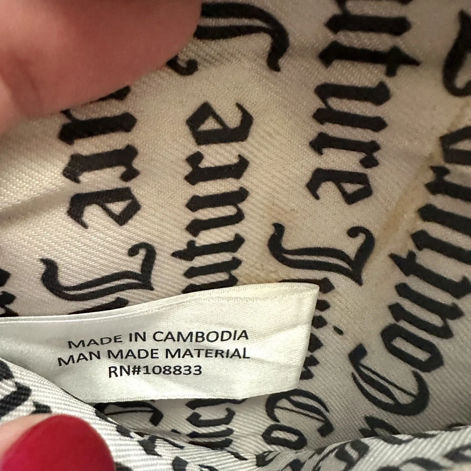 Juicy Couture  Wallet Dark Floral Roses Snap Closure - Image 4