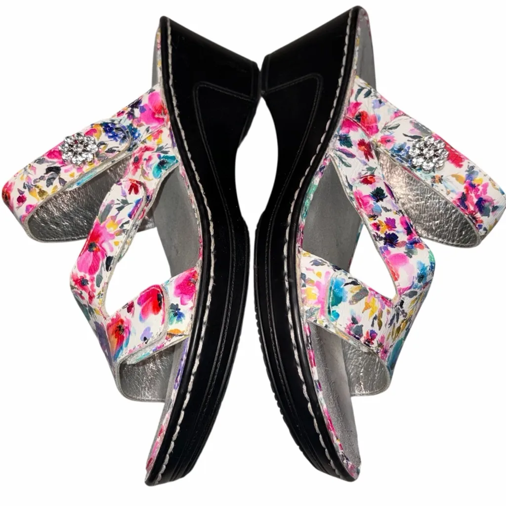 Alegria Loti White Floral Bloom Wedge Slide Sandals Shoes size 39 - Image 4