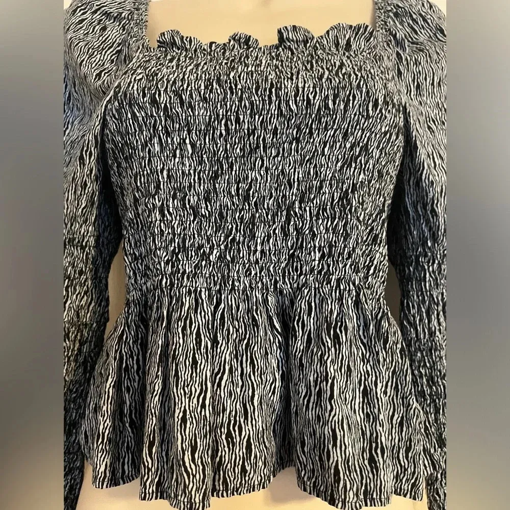 Topshop 100% Cotton Blue Crop Smocked Long Sleeve Shirt Size M - Image 3