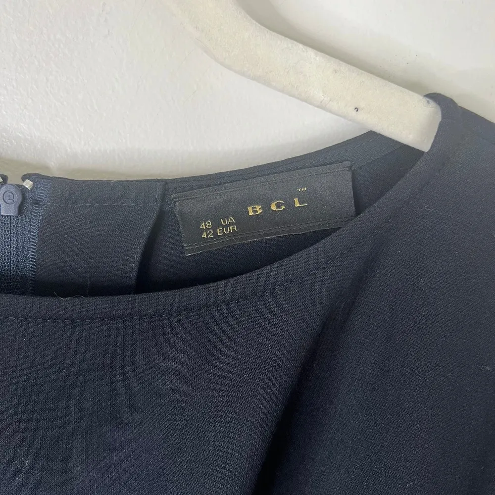 BGL Fashion Group Wool Blend Buckle Front Pleat Detail Black Dress Sz EU 42 - Image 8