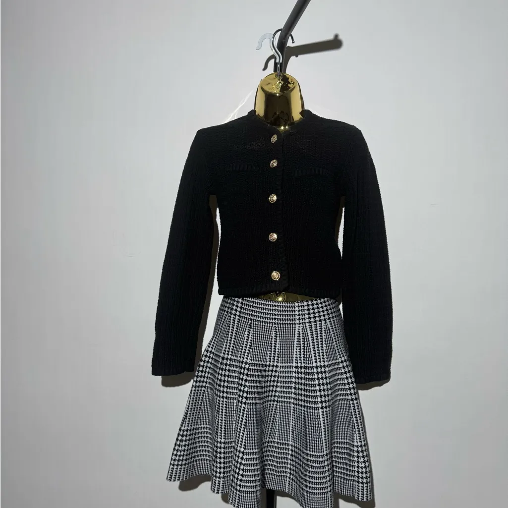 Hesperus Black & White Houndstooth Knit Skirt - Image 4