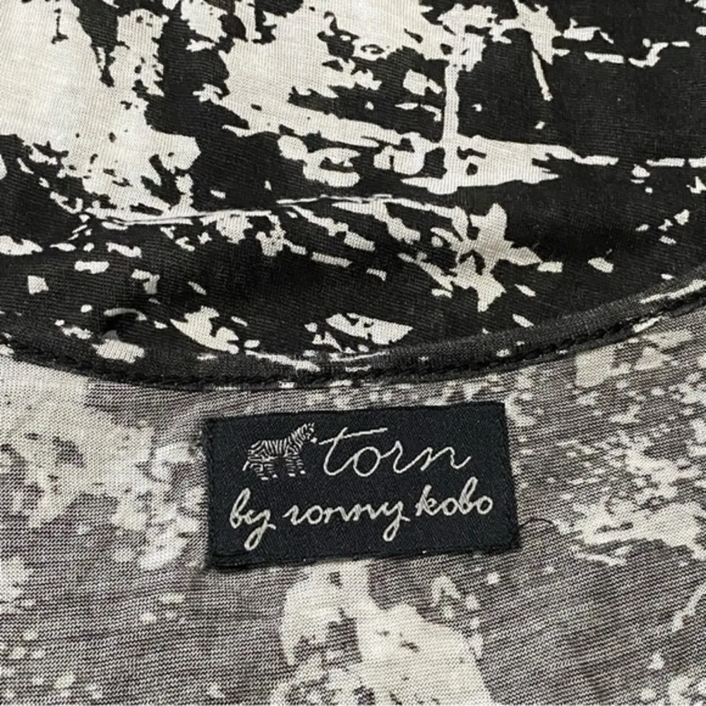 Torn by Ronny Kobo Women’s Size XS Black White Marble Racerback Tank Top - Image 5