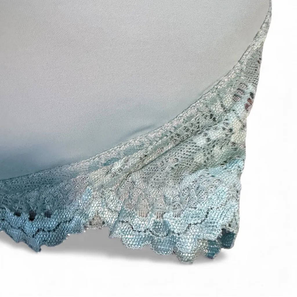 Adore Me balconette moulded cup bra with lace trim and modular straps size 38DDD - Image 4