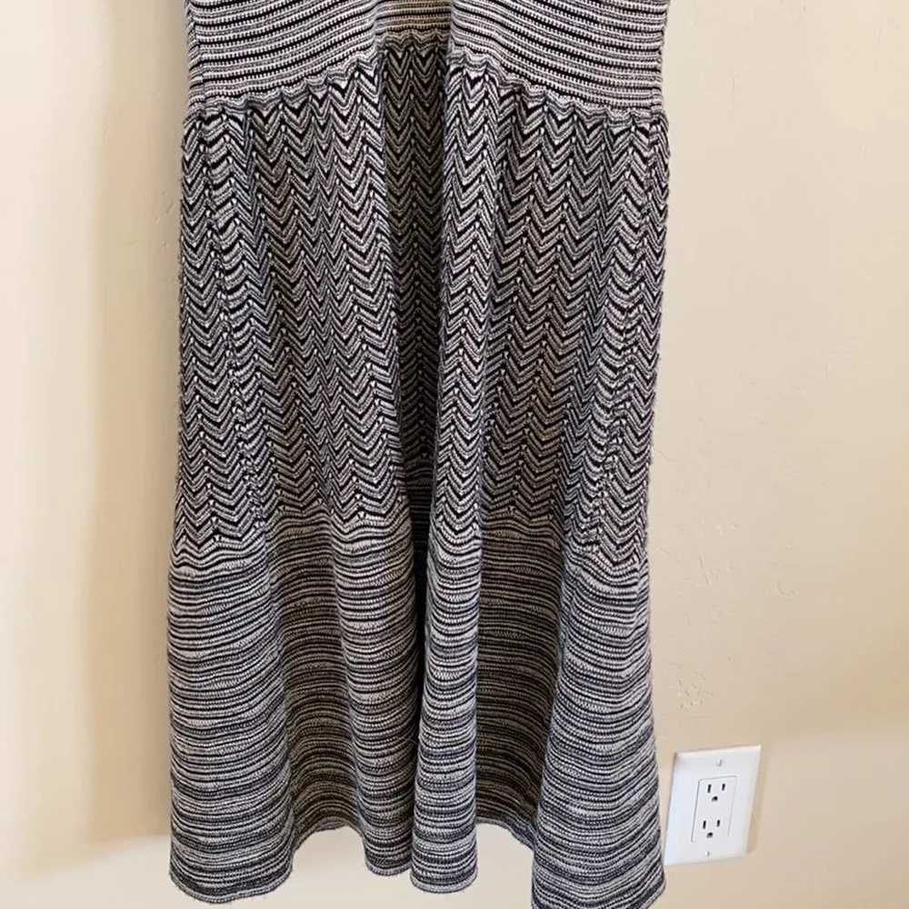 Knitted and Knotted Woven Knit Dress Size: XS - Image 5