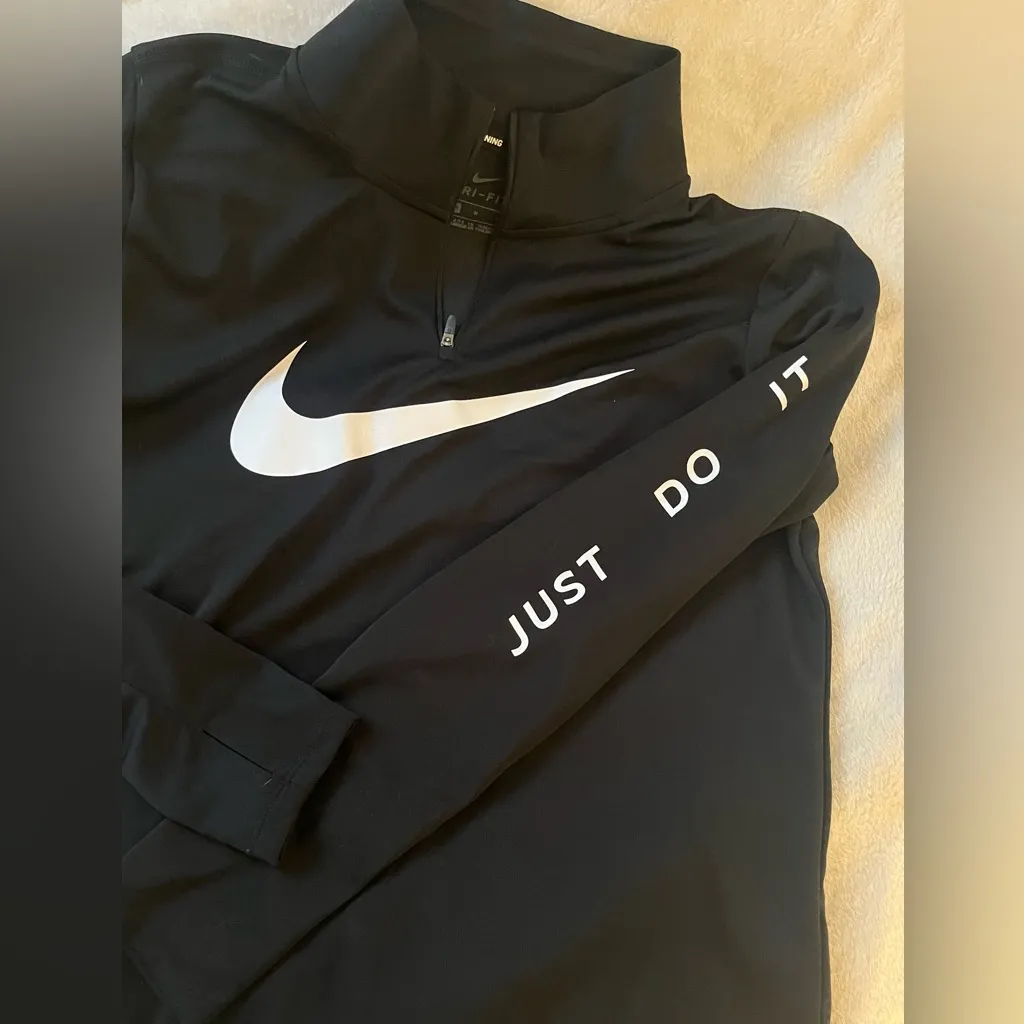 Nike Running Quarter Zip Logo Pullover sz M - Image 6