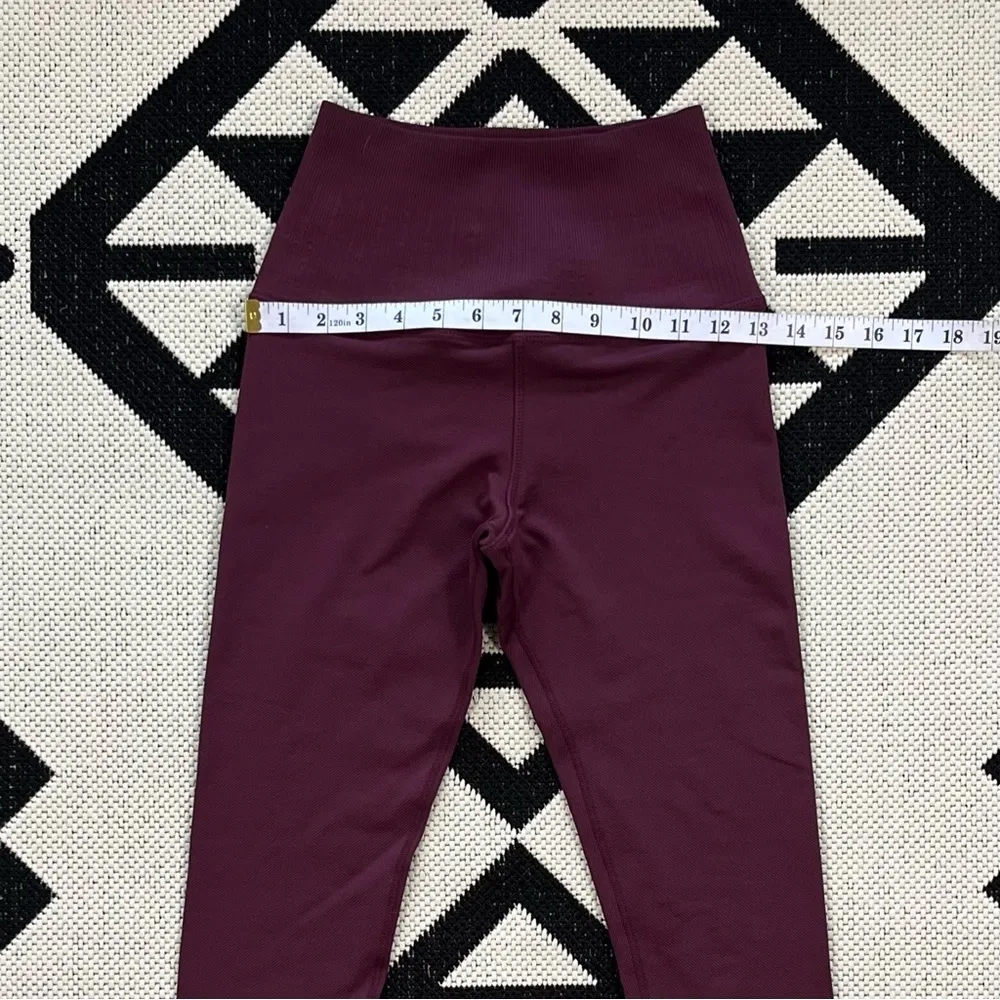 Avocado Supplex Universal Legging in Carmine - Image 6