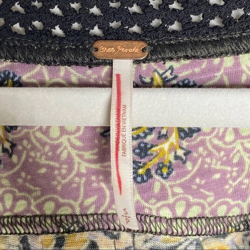 Free People Leilani Boxy Women Tee Small - Image 5