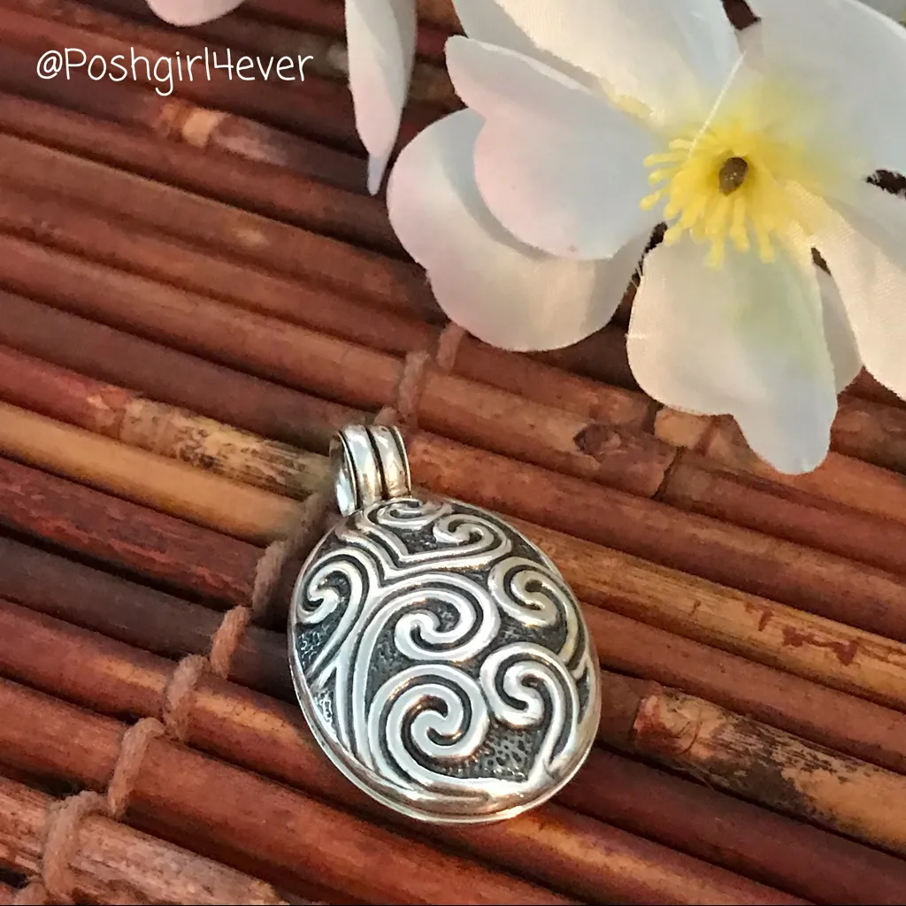Silpada Sterling Silver Oval Scroll Pendant Locket - Image 2