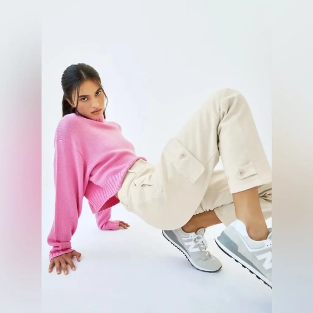 Aritzia Wilfred Free Modern High Waisted Twill Cargo Pants in Sand Size 6 - Image 13