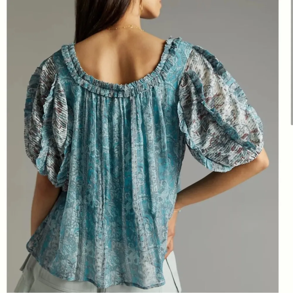 ANTHROPOLOGIE Let Me Be Pintucked Chiffon Blouse puff sleeve Sz M - Image 2